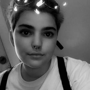 Meet your Posher, Brittaney